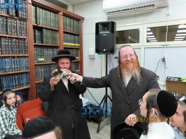 קבלת פנים לאסירים ב"תמימי דרך"