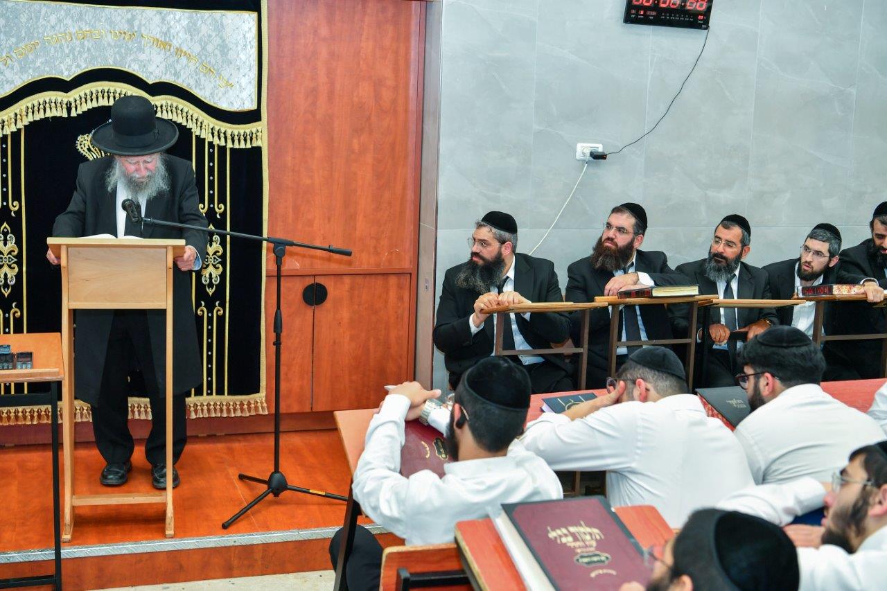 הגר"א פילץ ב'אוהל תורה'