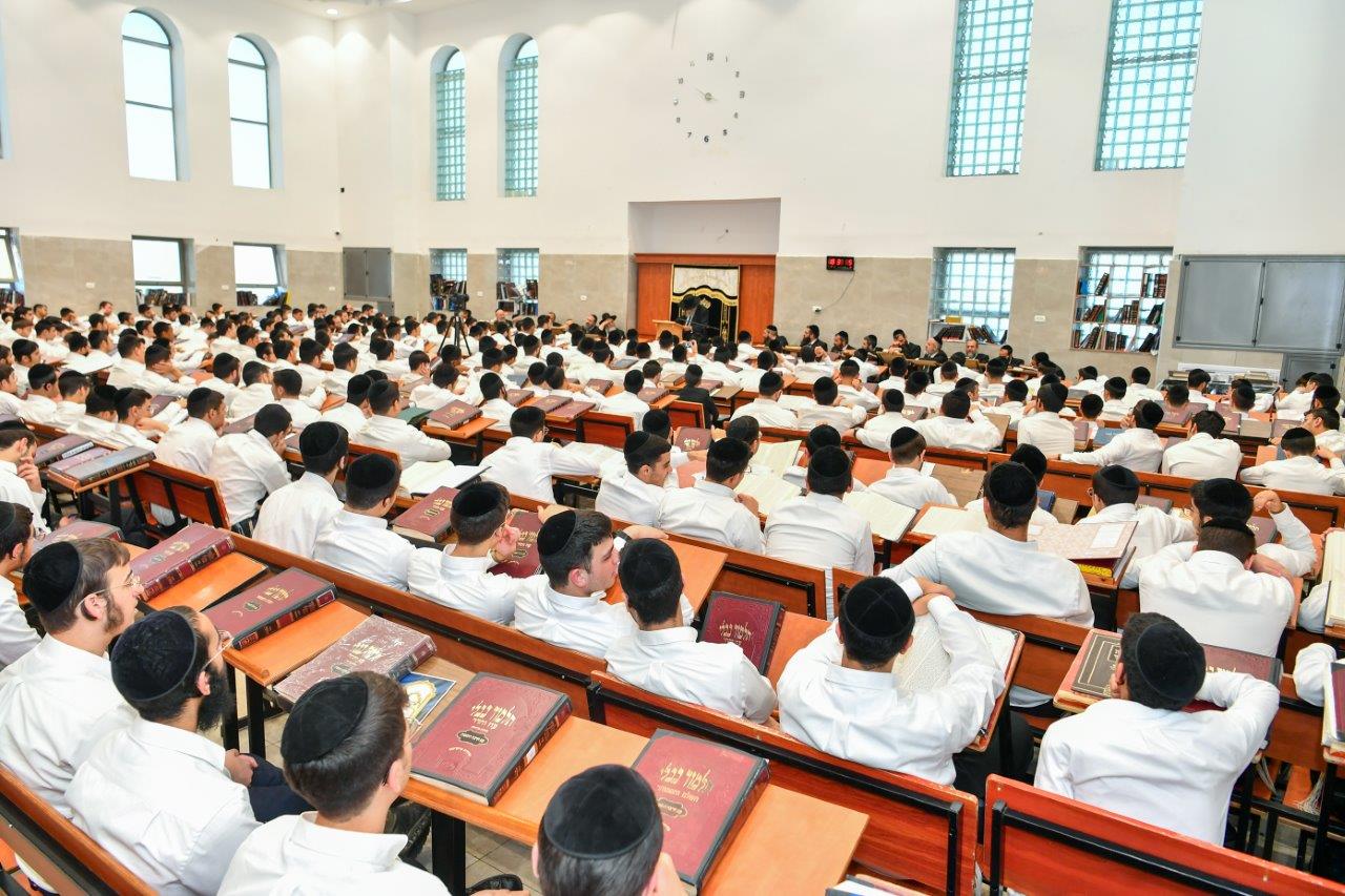 הגר"א פילץ ב'אוהל תורה'
