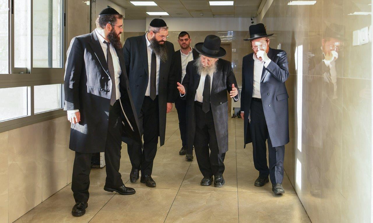 הגר"א פילץ ב'אוהל תורה'