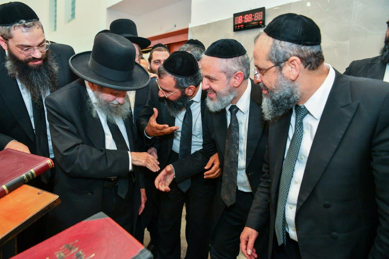 הגר"א פילץ ב'אוהל תורה'