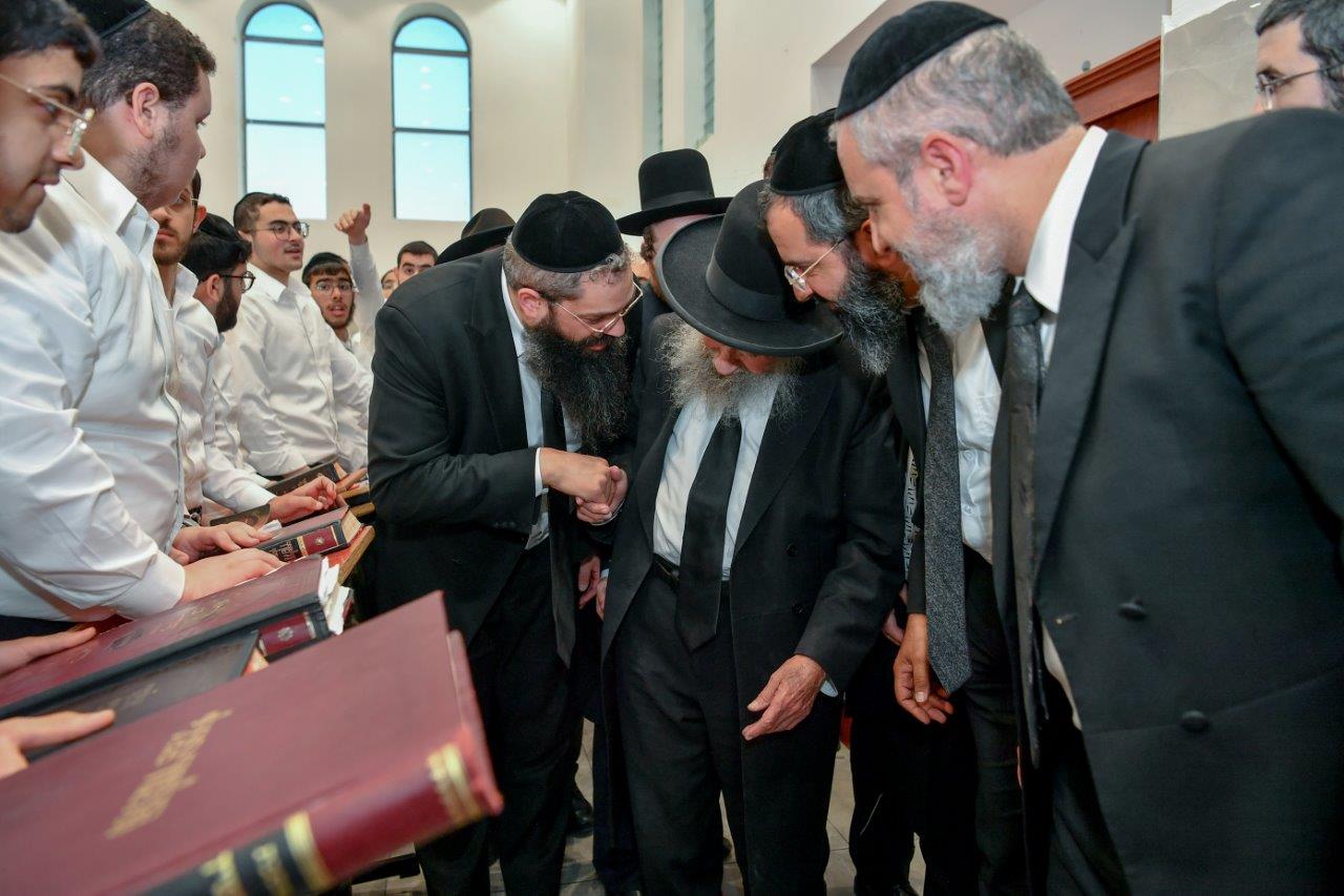 הגר"א פילץ ב'אוהל תורה'