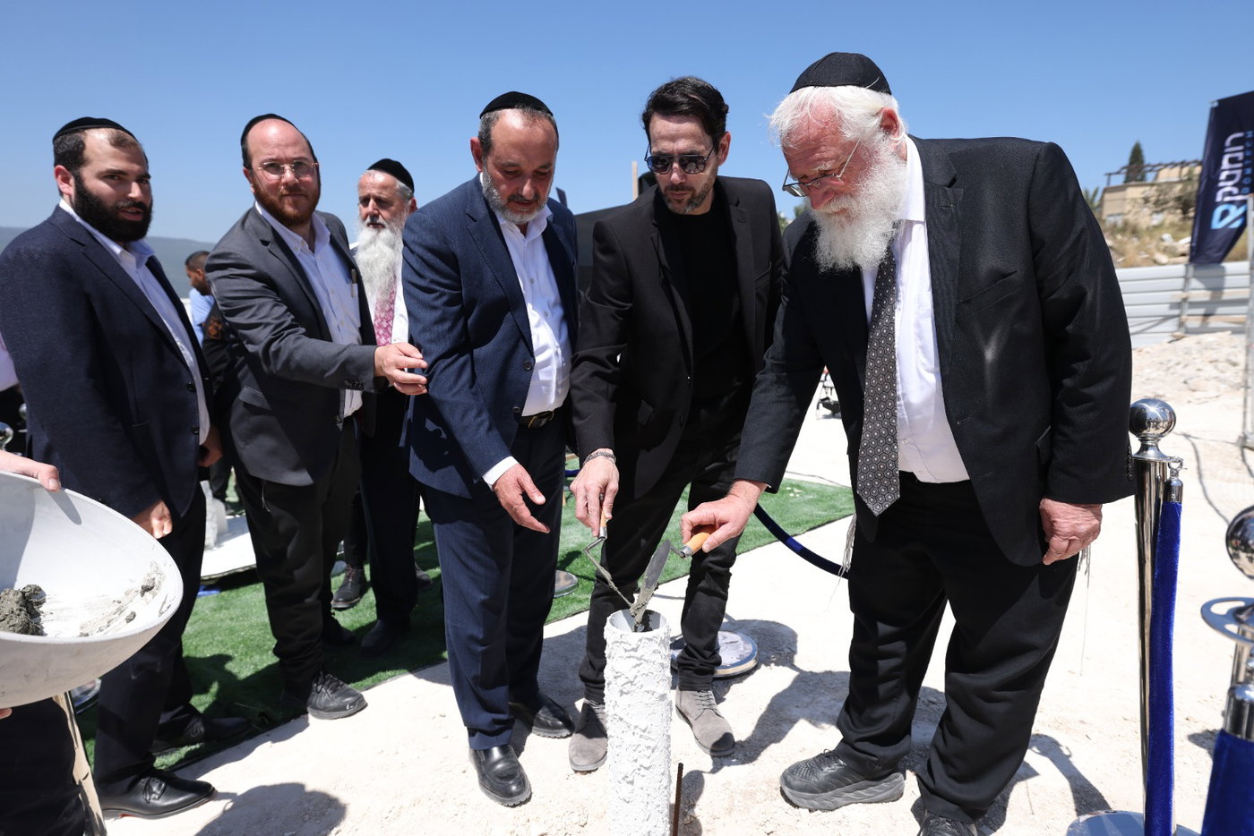 מרכז "רומטק" מתאכלס