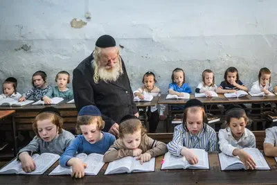 ילדים במהלך שיעור כיתתי