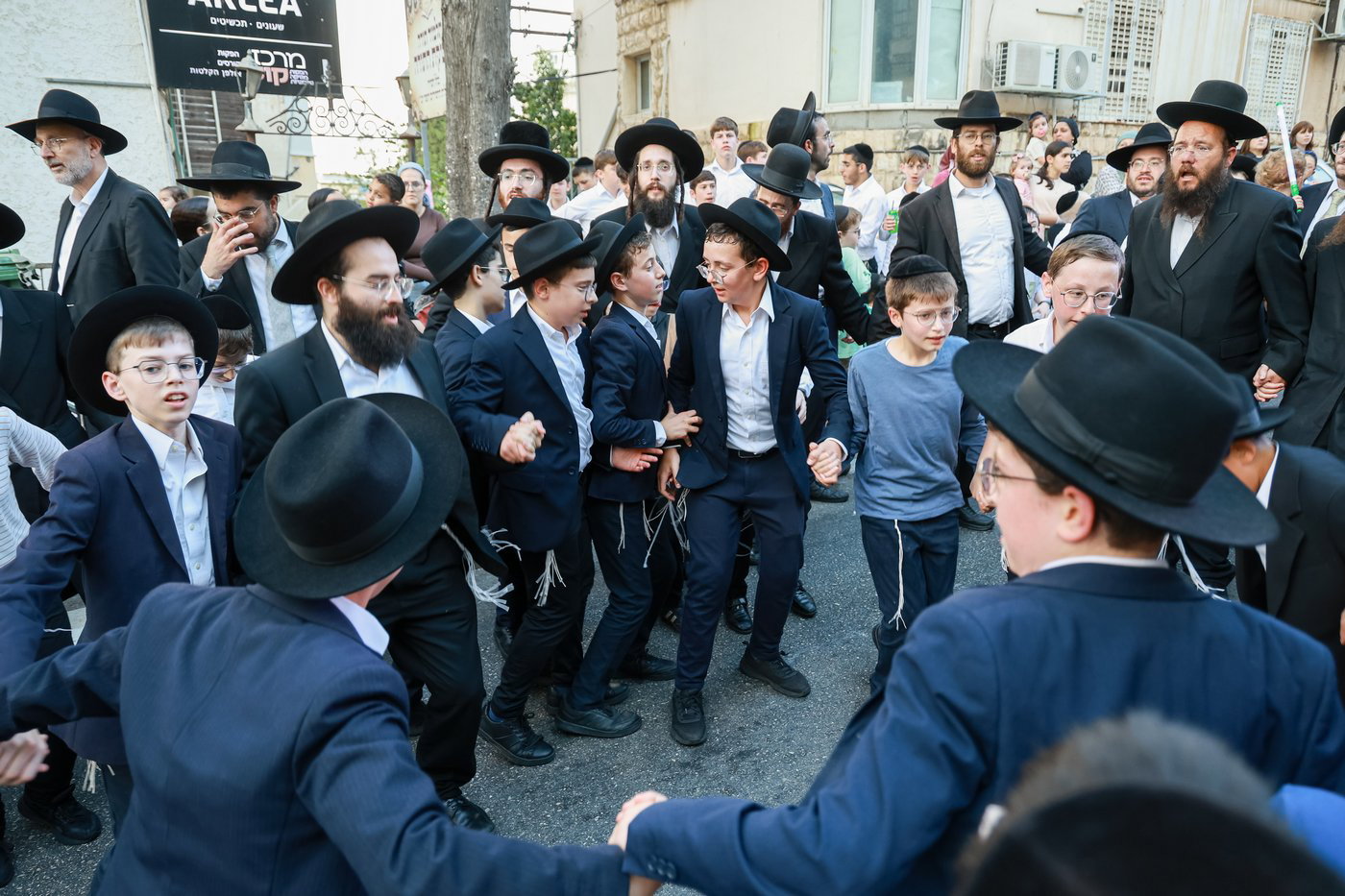 הכנסת ס"ת לקהילת 'עדת ישראל' בחיפה