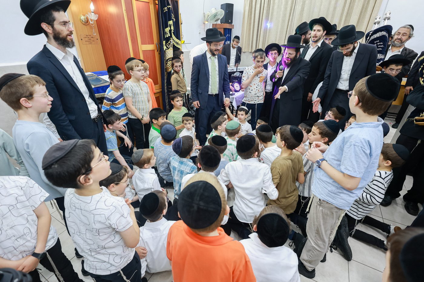 הכנסת ס"ת לקהילת 'עדת ישראל' בחיפה