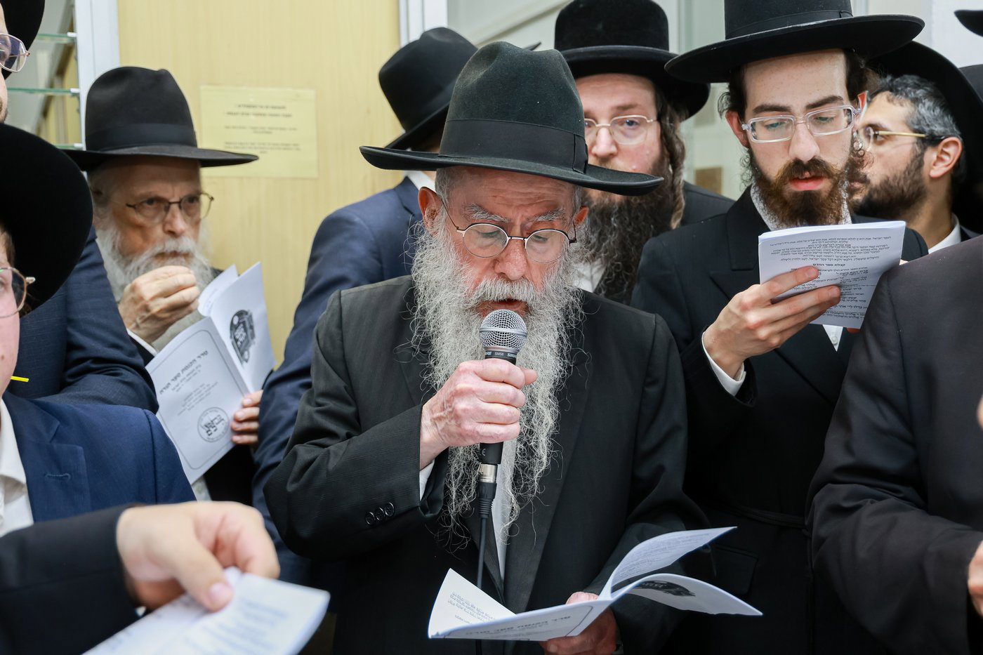 הכנסת ס"ת לקהילת 'עדת ישראל' בחיפה