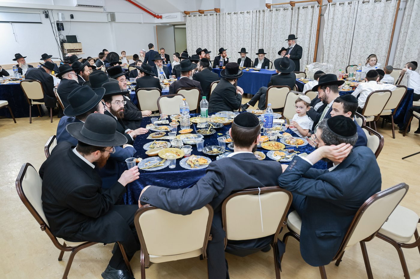 הכנסת ס"ת לקהילת 'עדת ישראל' בחיפה