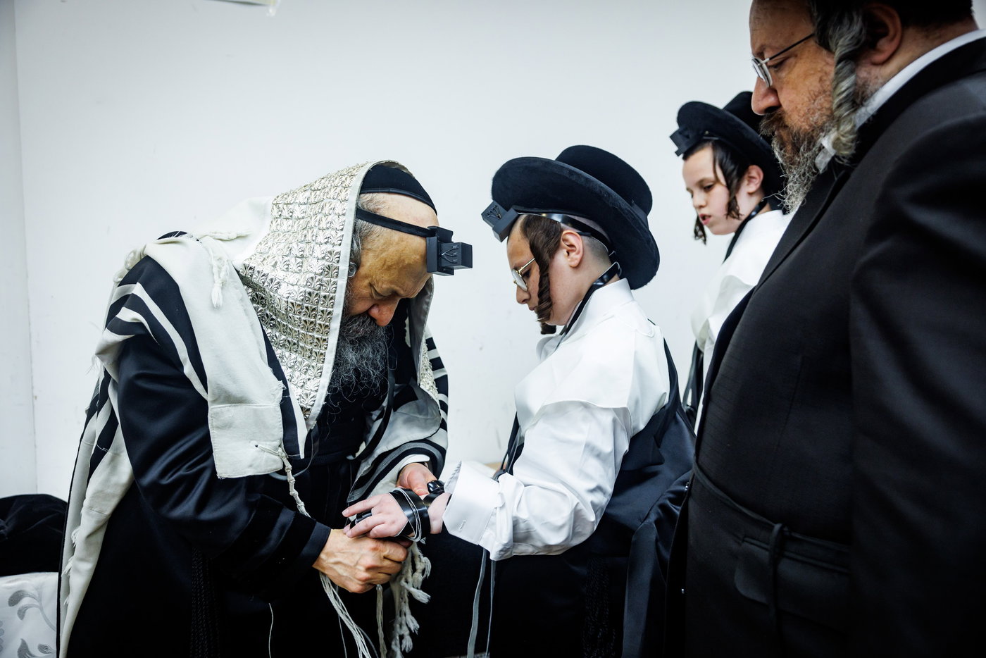האדמו"ר מבאבוב 45 בביקור הוד בלונדון