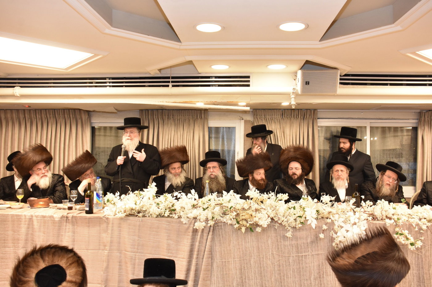 הכנסת ספר התורה בקארלין לעלוב