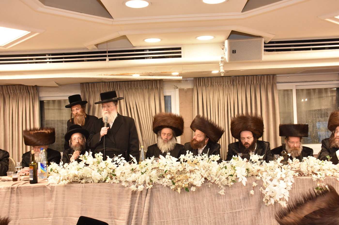 הכנסת ספר התורה בקארלין לעלוב