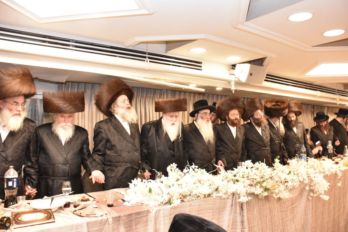 הכנסת ספר התורה בקארלין לעלוב