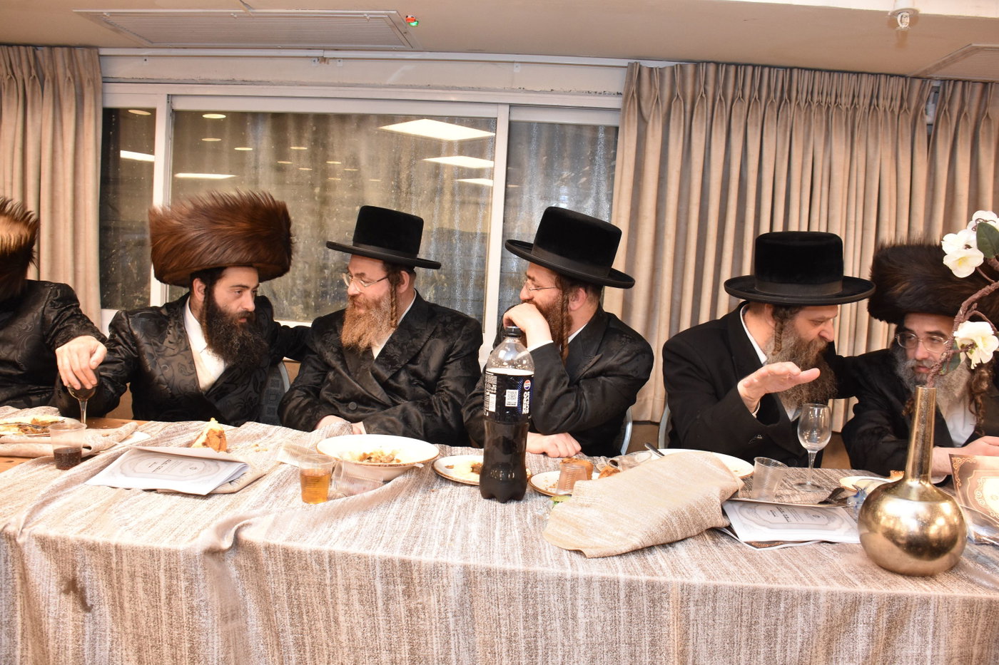 הכנסת ספר התורה בקארלין לעלוב