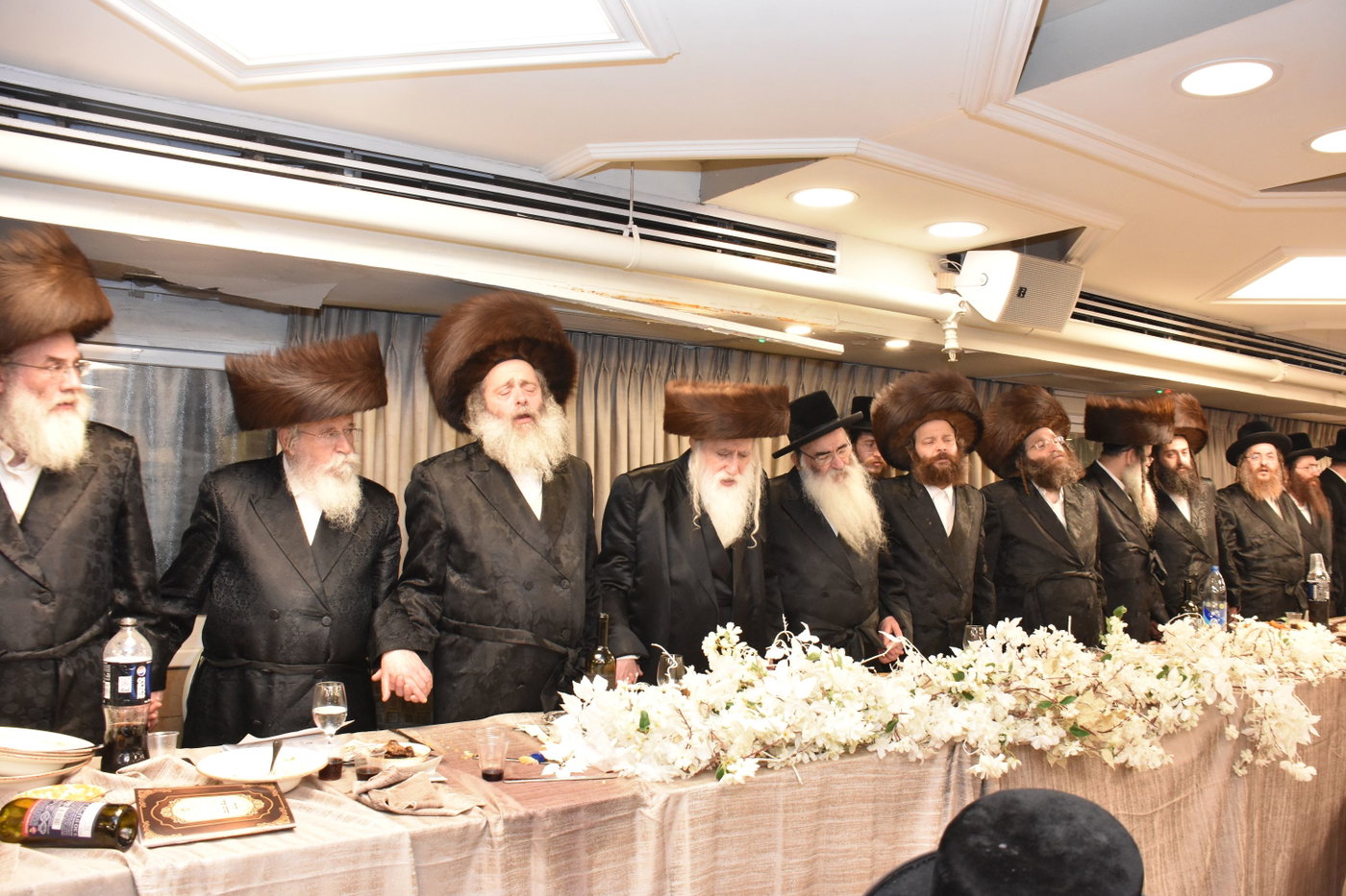 הכנסת ספר התורה בקארלין לעלוב