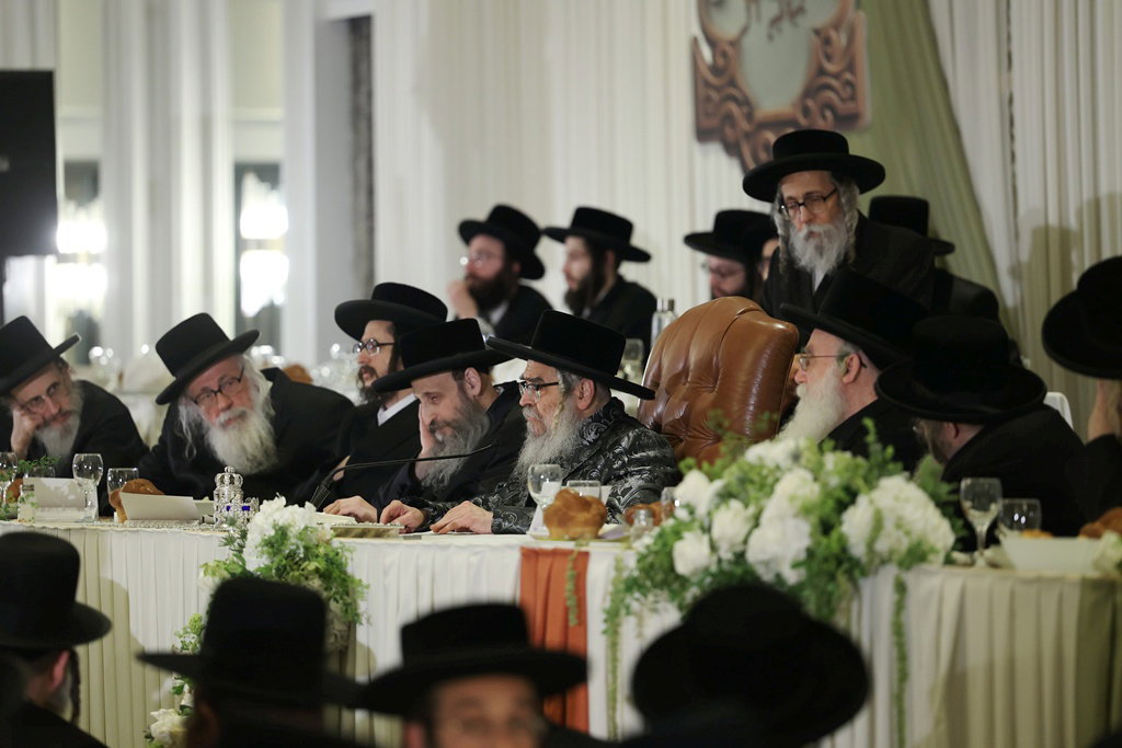 האדמו"ר מסאטמר בסיום מסכת שבת במונטריאול