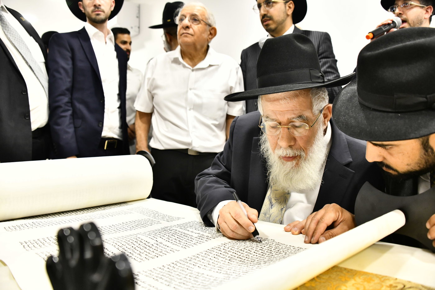 הכנסת ס"ת בצפון ת"א