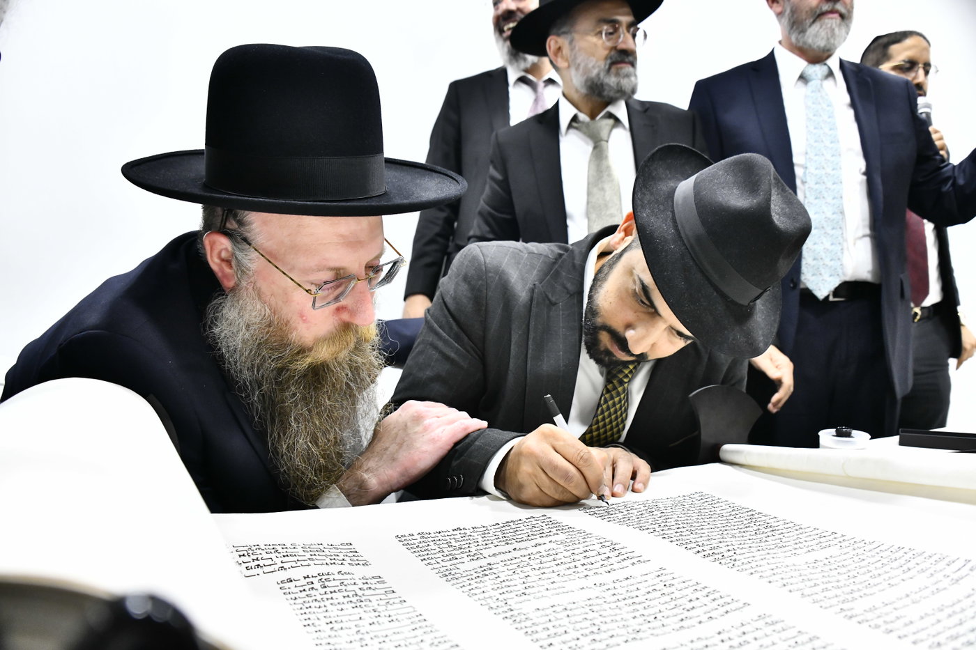 הכנסת ס"ת בצפון ת"א