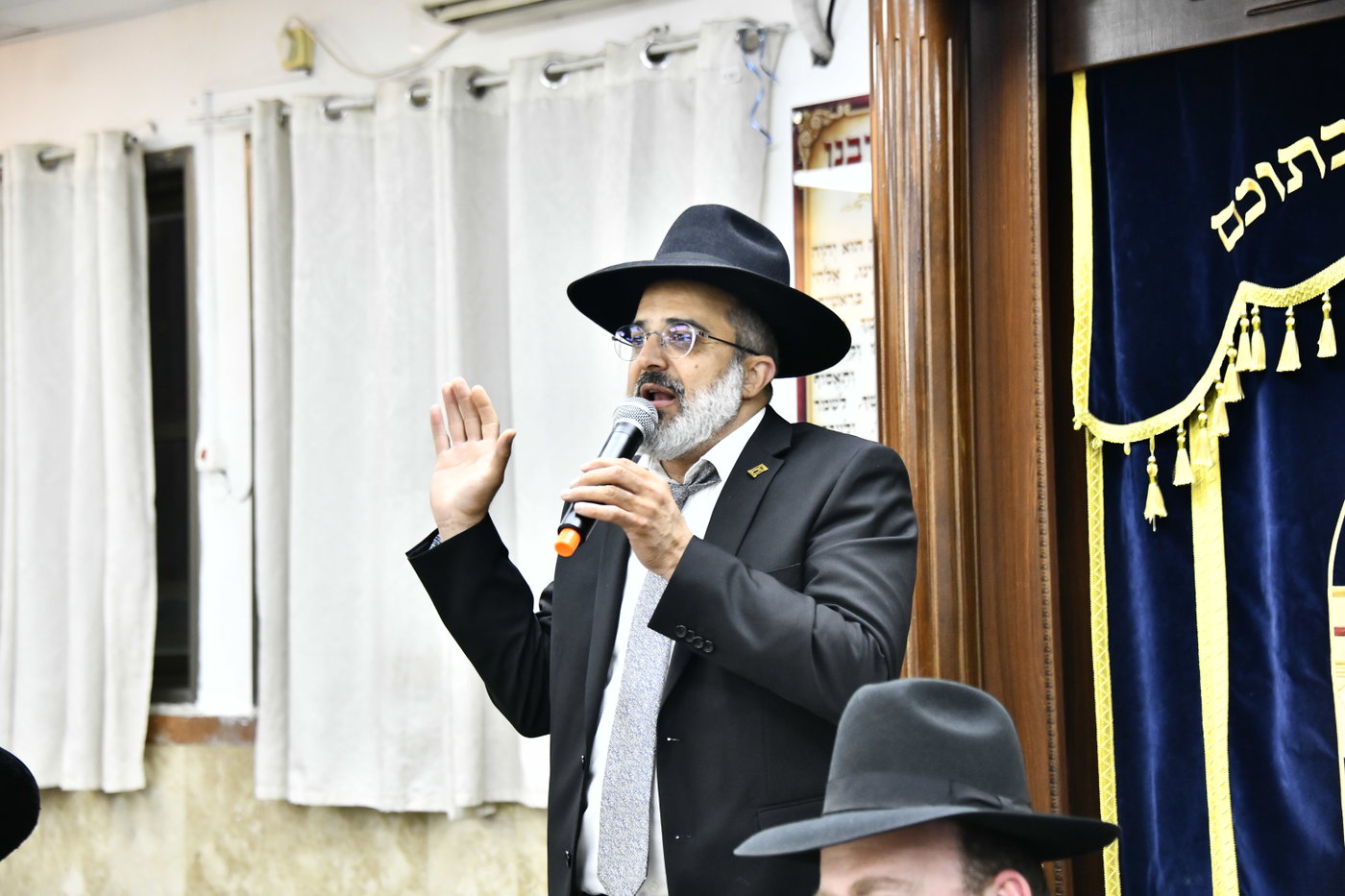 הכנסת ס"ת בצפון ת"א