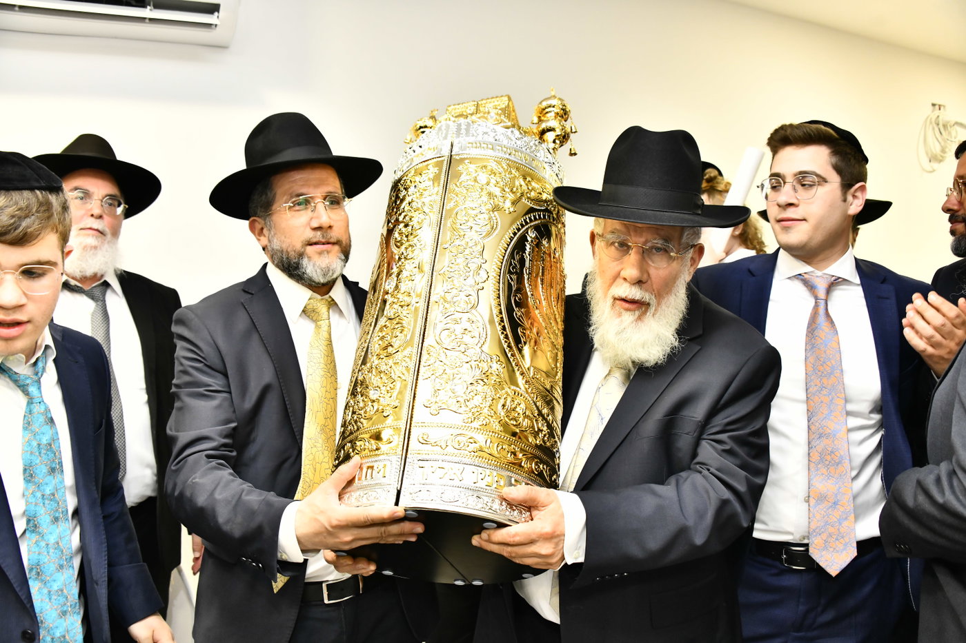 הכנסת ס"ת בצפון ת"א