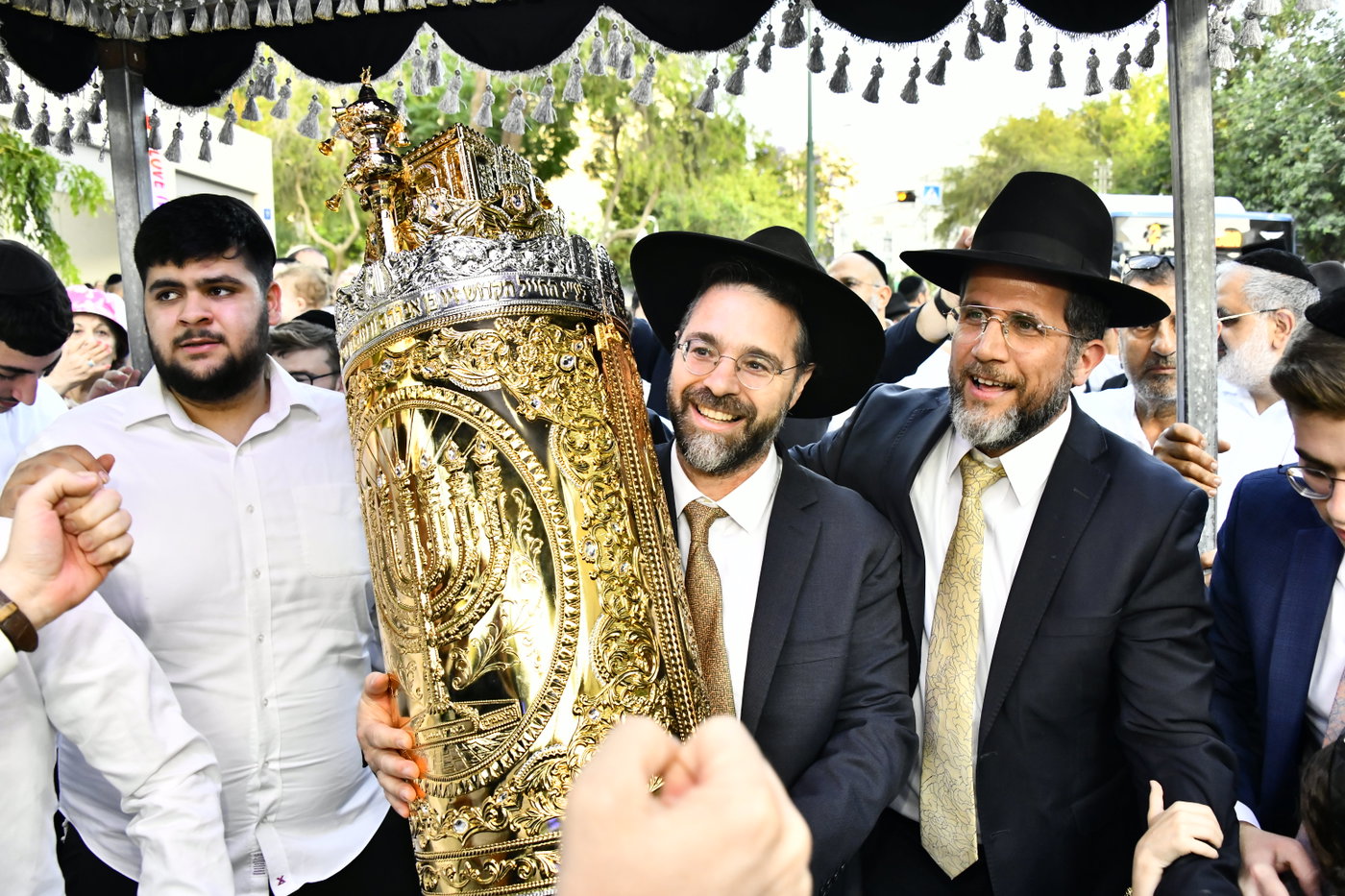 הכנסת ס"ת בצפון ת"א
