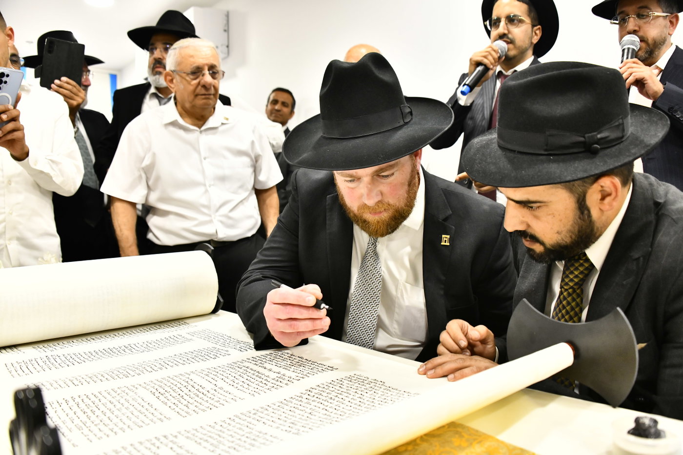 הכנסת ס"ת בצפון ת"א