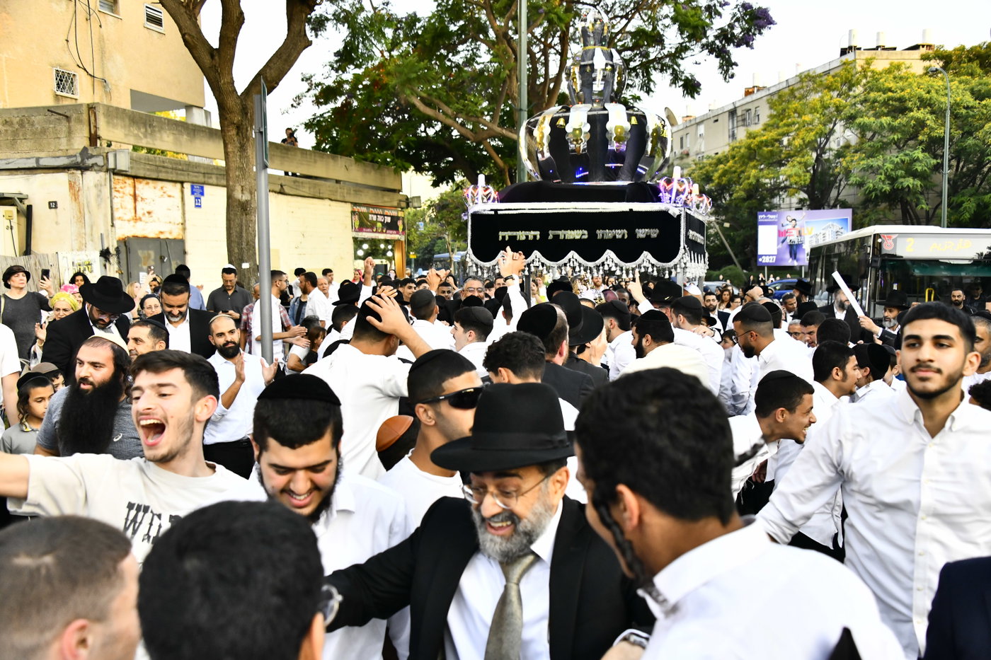 הכנסת ס"ת בצפון ת"א