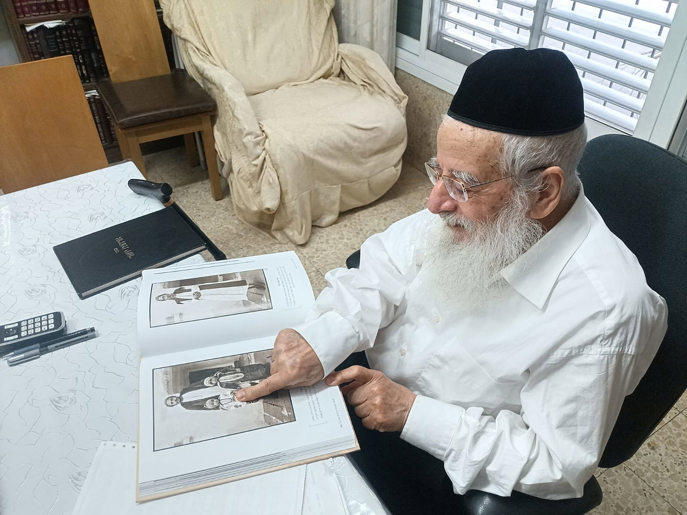 הגר"ש קורח מזהה את עצמו כילד