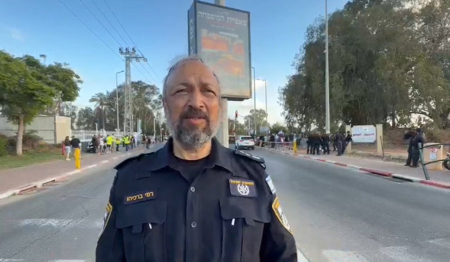 רב המשטרה בשיחה עם 'כיכר השבת' מכלא 10: "חשוב שאנשים יוכלו לבטא את עצמם"