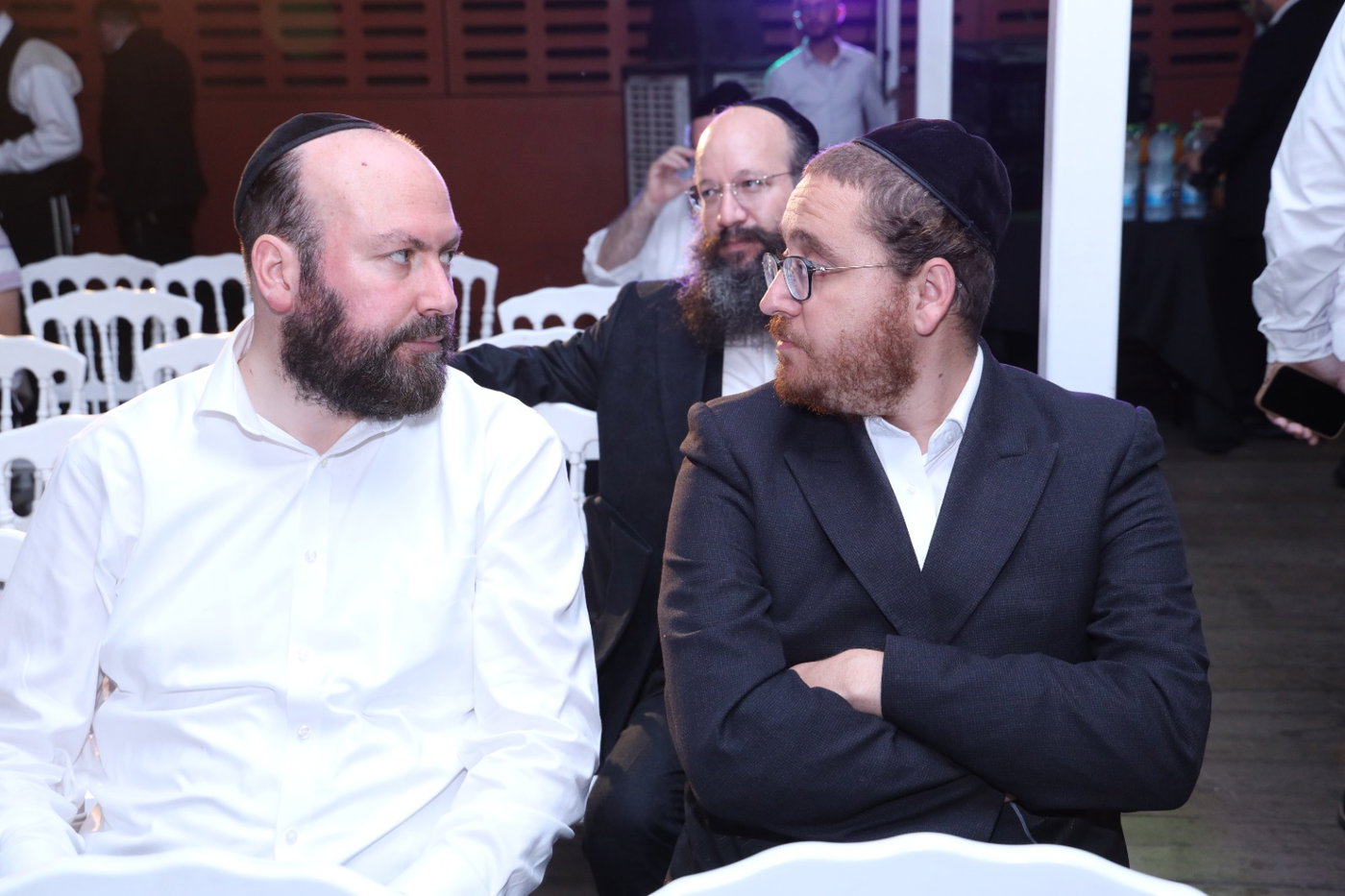 משפיען הרשת - דודי קפלר חושף בארוע את הסרט שמסעיר את העולם החרדי