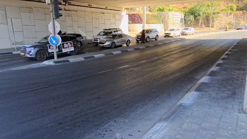 הרכבים האחרונים יוצאים מהר המנוחות