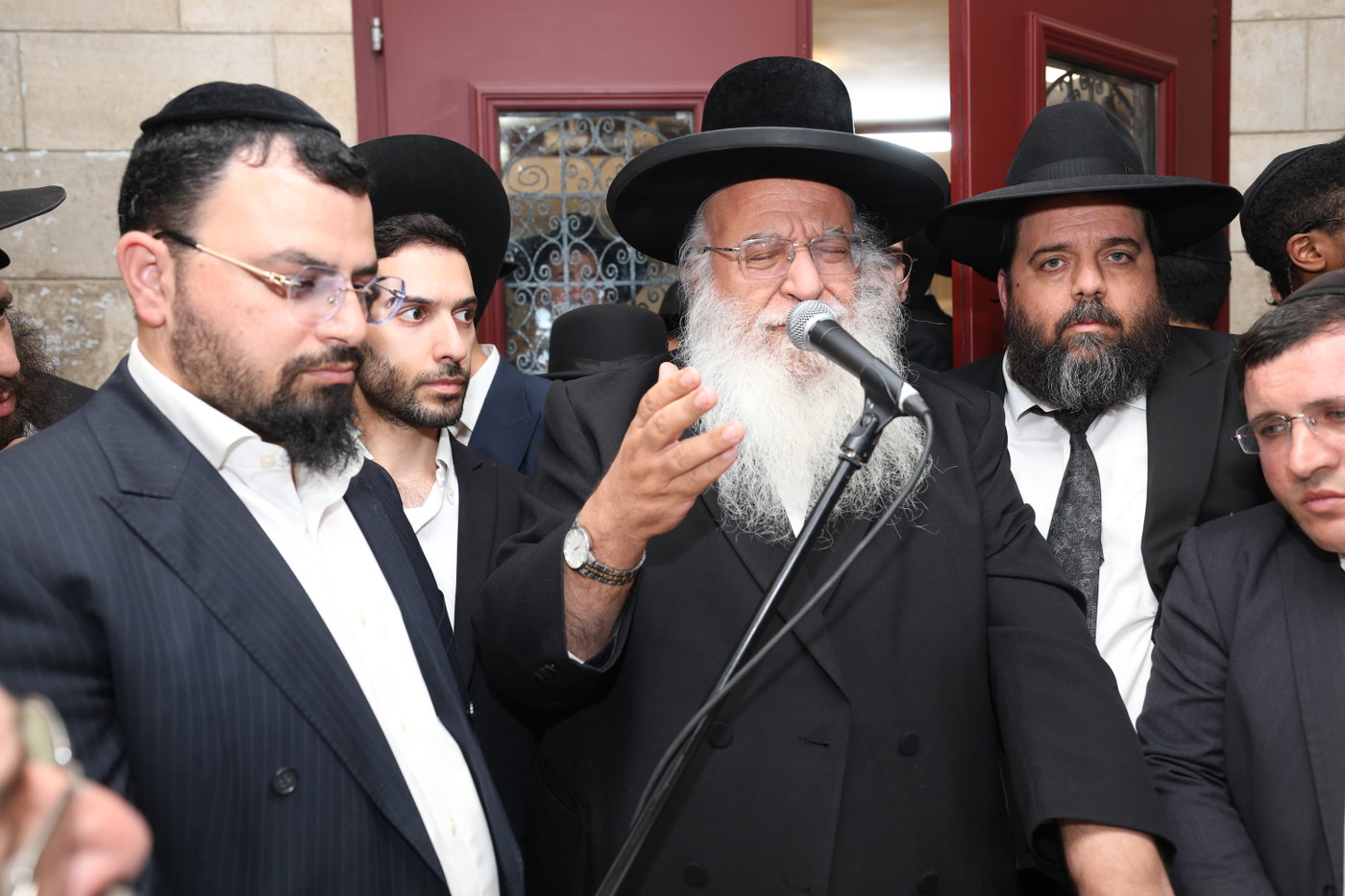 הלווית המקובל הגה"צ רחמים עטיה זצ"ל