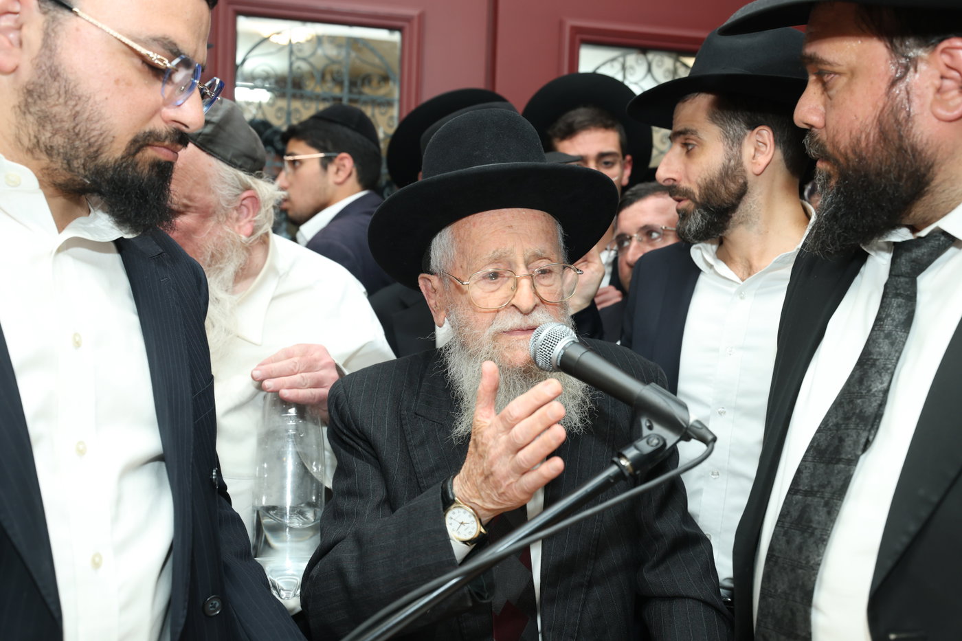 הלווית המקובל הגה"צ רחמים עטיה זצ"ל