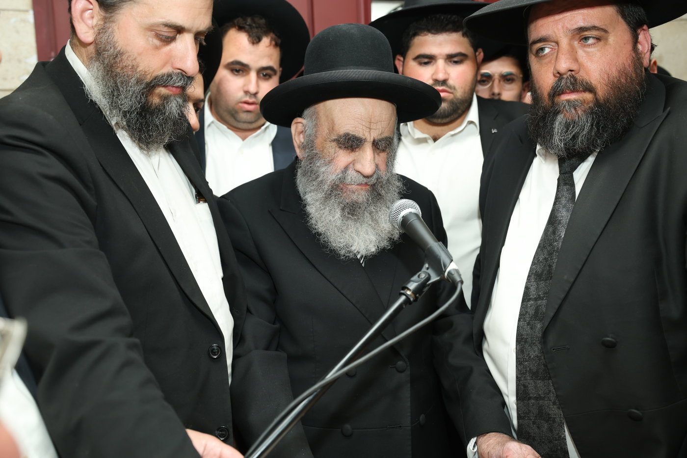 הלווית המקובל הגה"צ רחמים עטיה זצ"ל