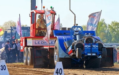 האדרנלין של אמריקה: אלפי כוחות סוס במופע מוטורי חסר מעצורים