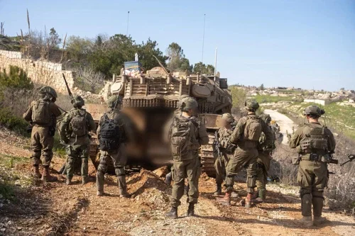 לוחמי צה"ל בבוץ הלבנוני