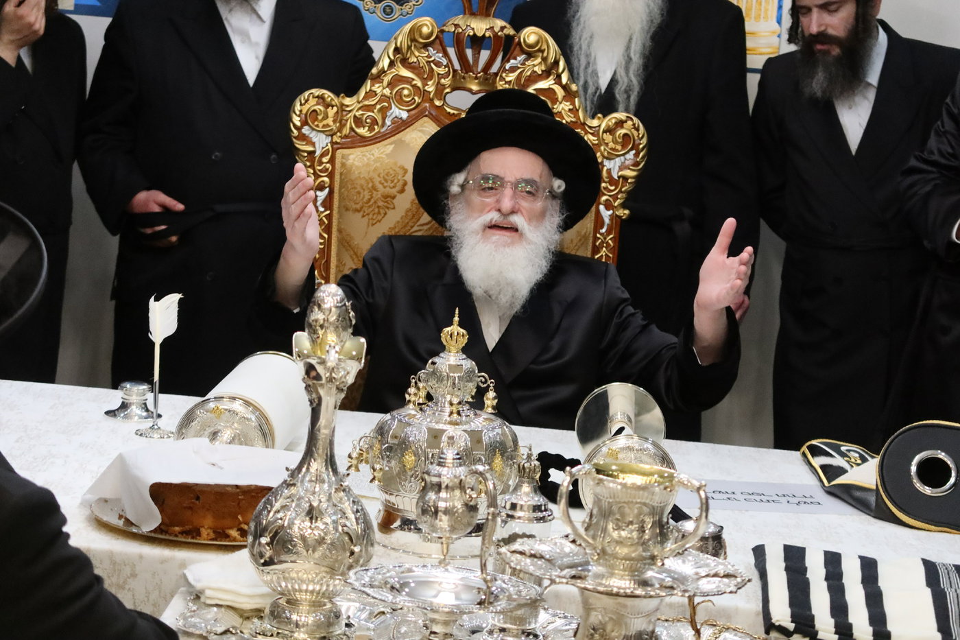חנוכת הבית לבניין ישיבת “ישועות משה” בלונדון והכנסת ספר תורה