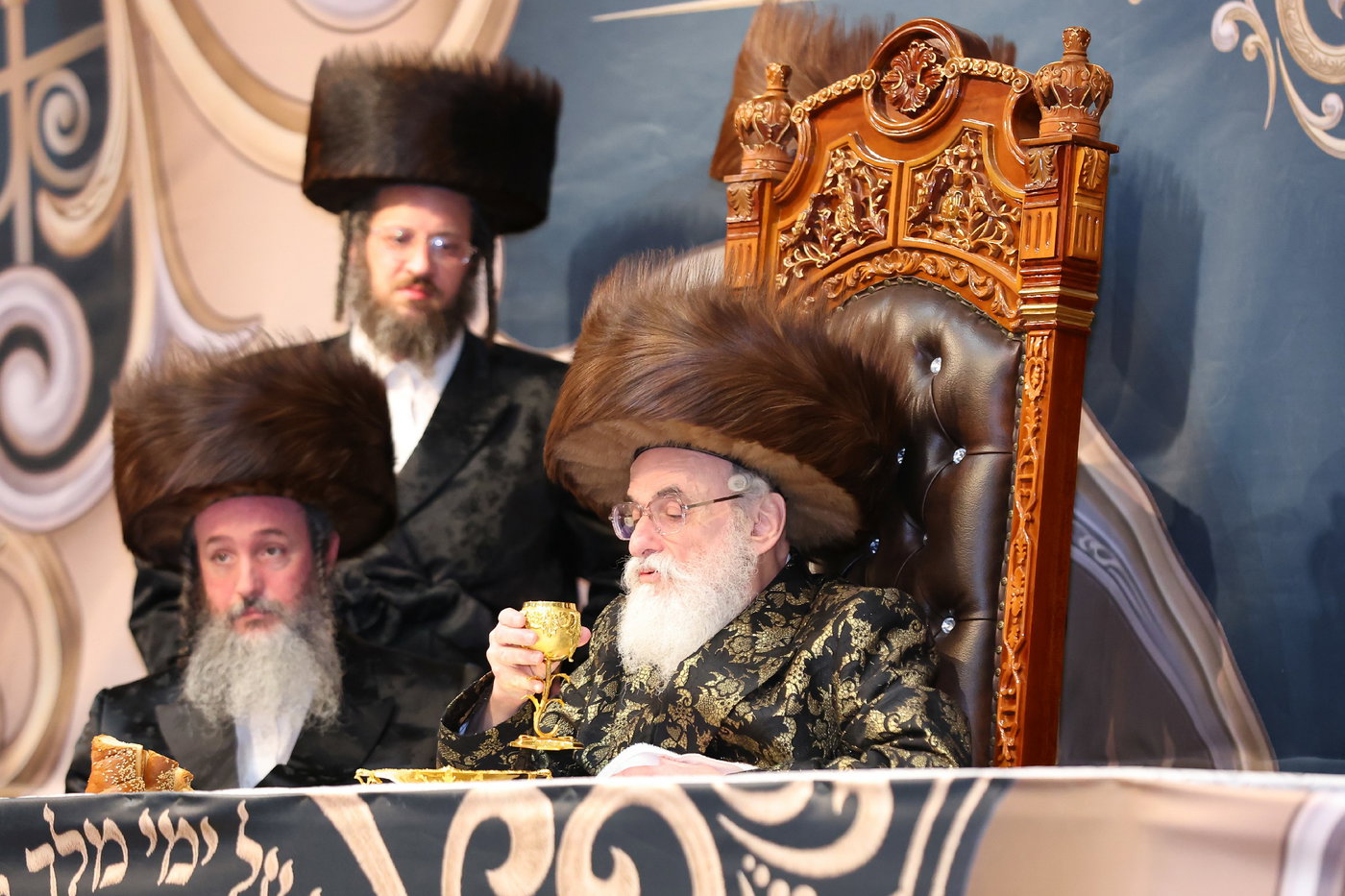 חנוכת הבית לבניין ישיבת “ישועות משה” בלונדון והכנסת ספר תורה