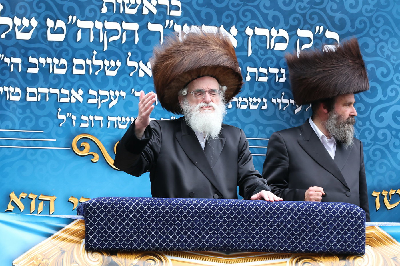 חנוכת הבית לבניין ישיבת “ישועות משה” בלונדון והכנסת ספר תורה