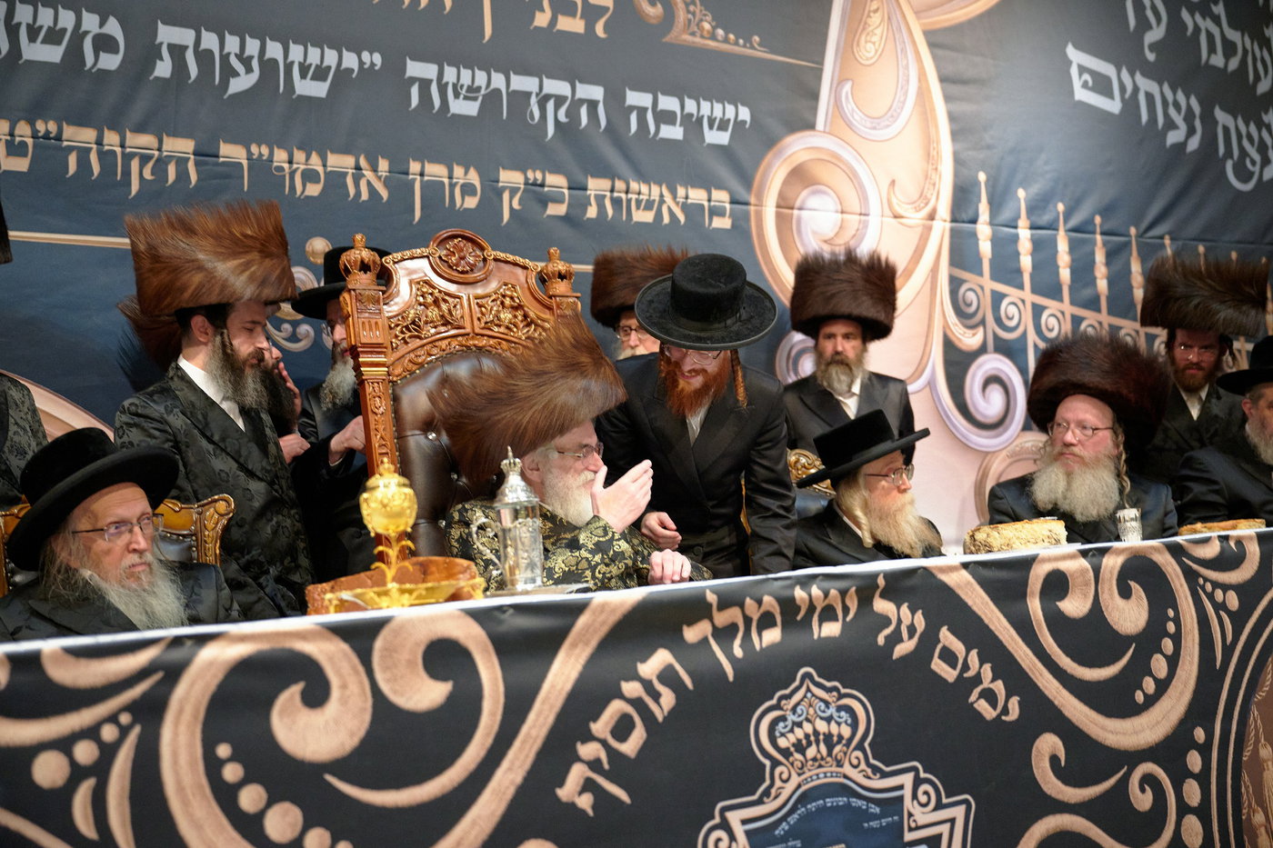 חנוכת הבית לבניין ישיבת “ישועות משה” בלונדון והכנסת ספר תורה