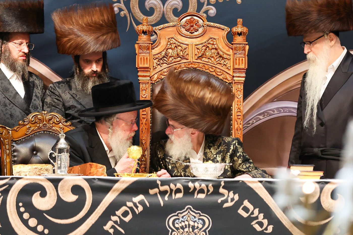 חנוכת הבית לבניין ישיבת “ישועות משה” בלונדון והכנסת ספר תורה