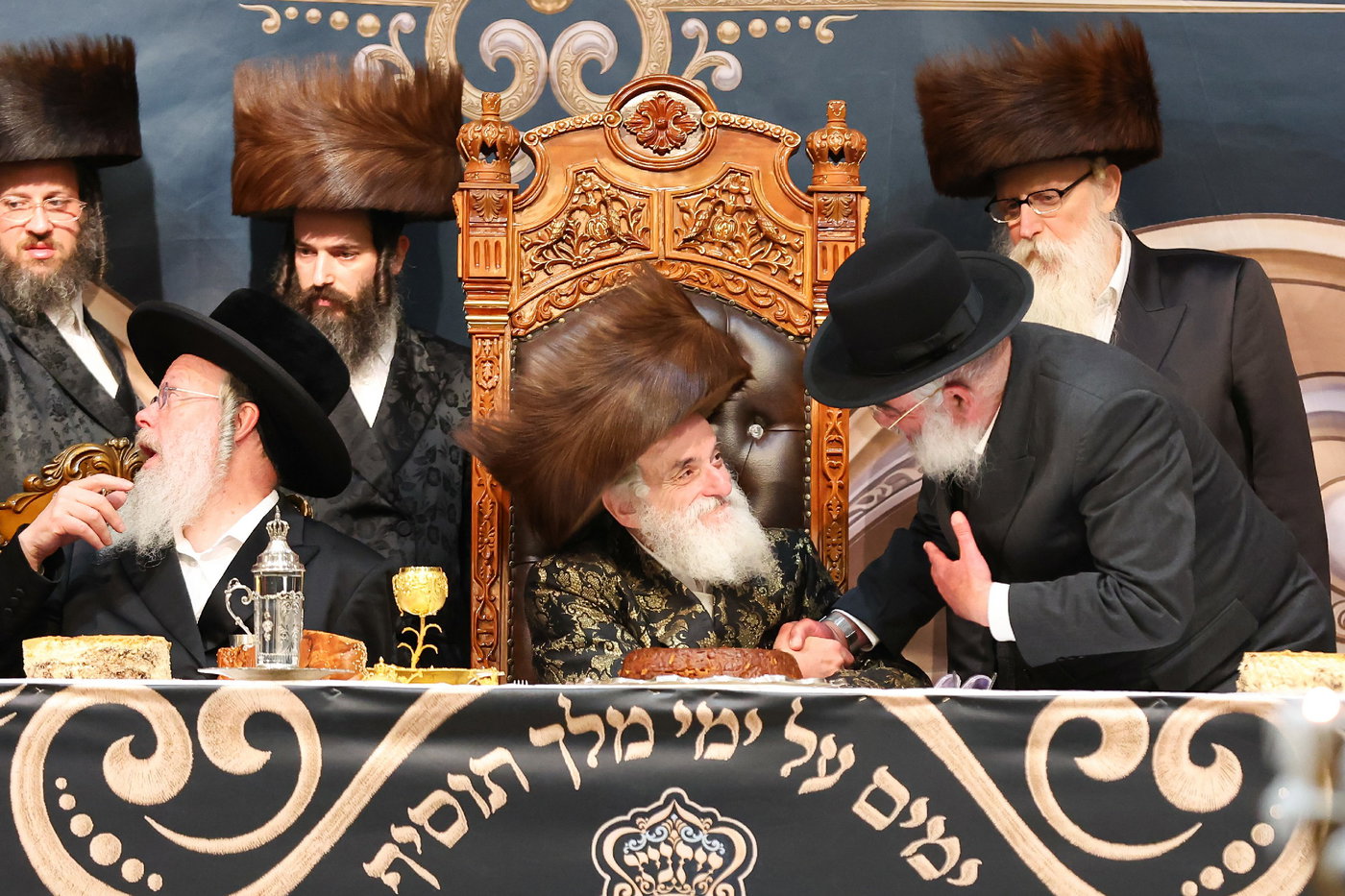 חנוכת הבית לבניין ישיבת “ישועות משה” בלונדון והכנסת ספר תורה