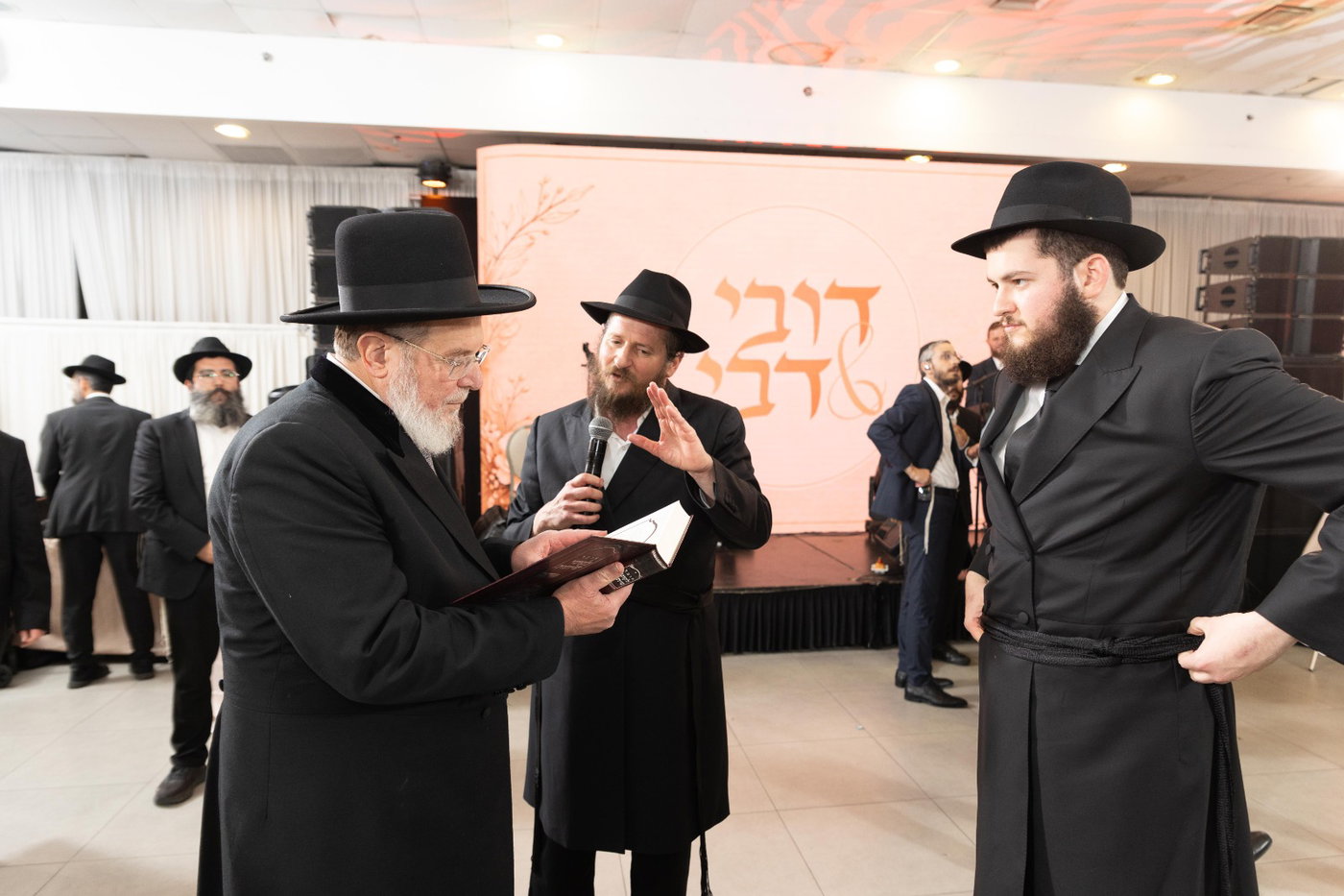 שמחת החתונה החב"דית
