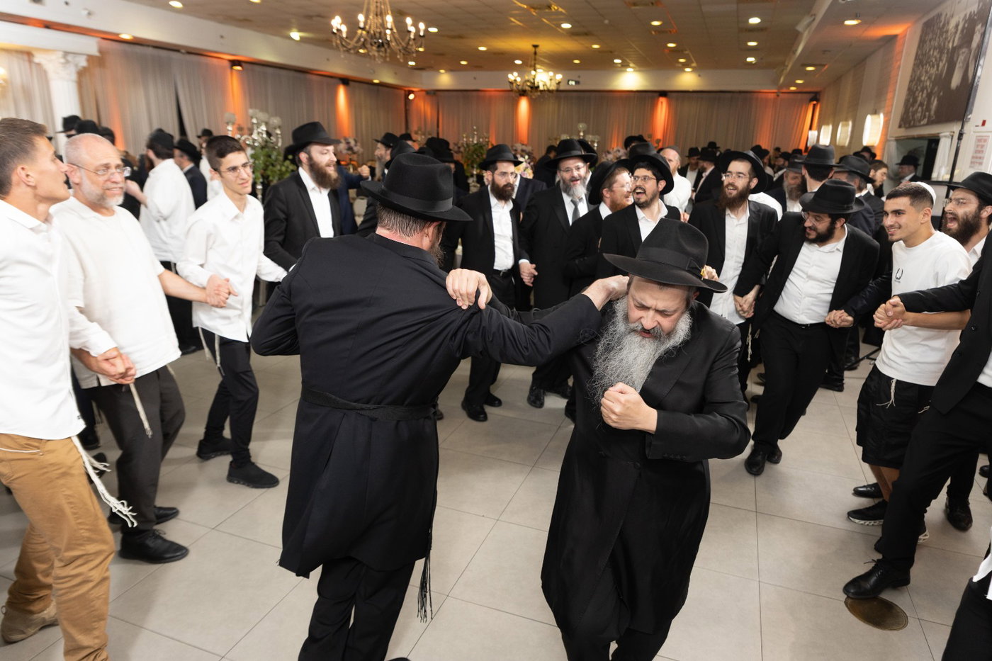 שמחת החתונה החב"דית