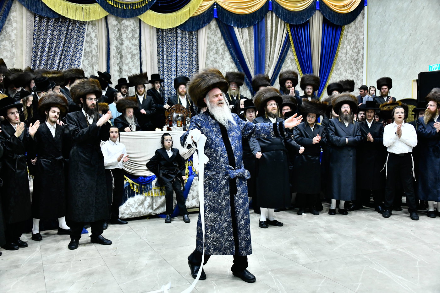 שמחת בית לעלוב ניקלשבורג - הארנאסטייפל - זוויעהל - אלכסנדר