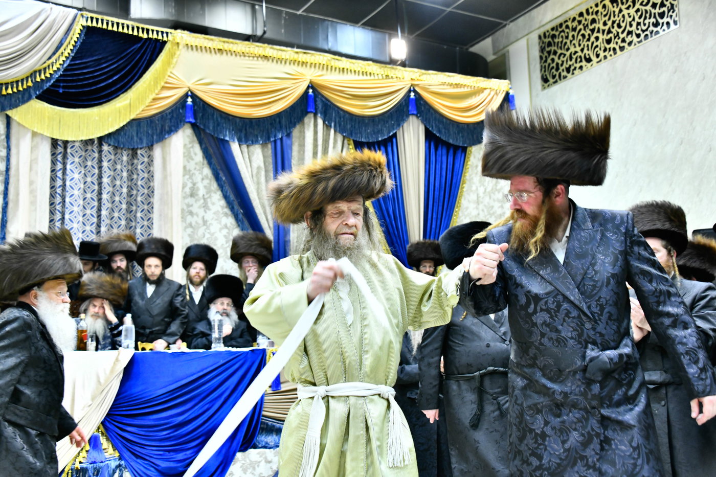 שמחת בית לעלוב ניקלשבורג - הארנאסטייפל - זוויעהל - אלכסנדר