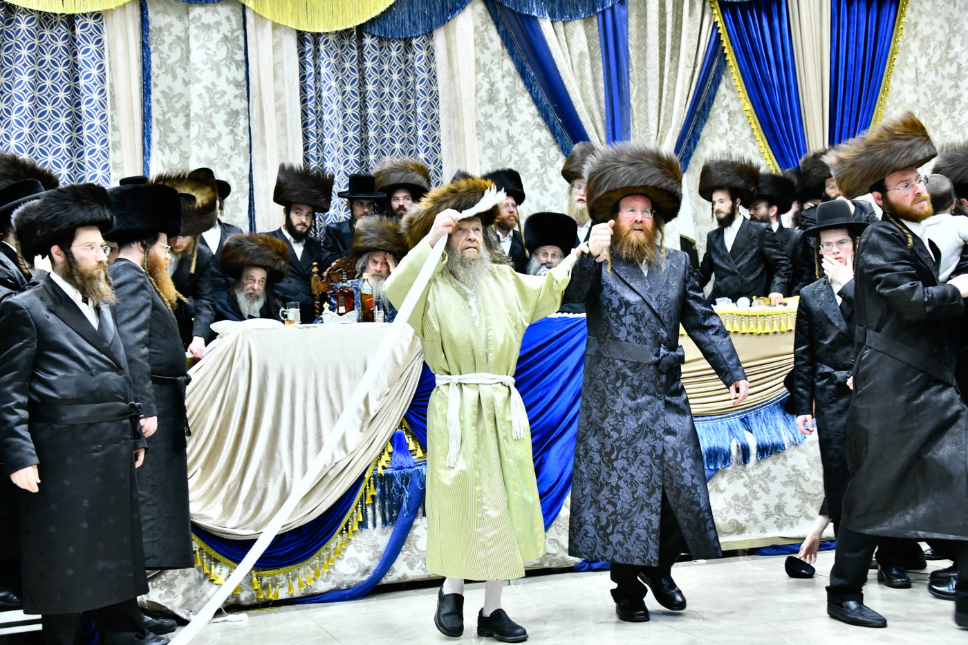 שמחת בית לעלוב ניקלשבורג - הארנאסטייפל - זוויעהל - אלכסנדר