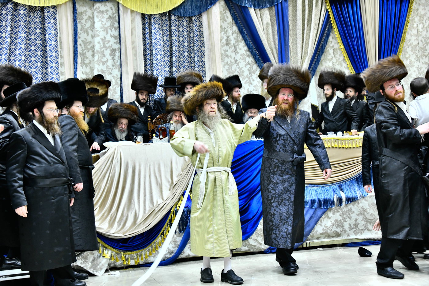 שמחת בית לעלוב ניקלשבורג - הארנאסטייפל - זוויעהל - אלכסנדר