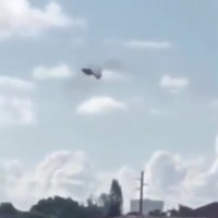 תיעוד מפחיד: המסוק עולה באש, מסתחרר - ומתפרק לשניים | 14 נהרגו 