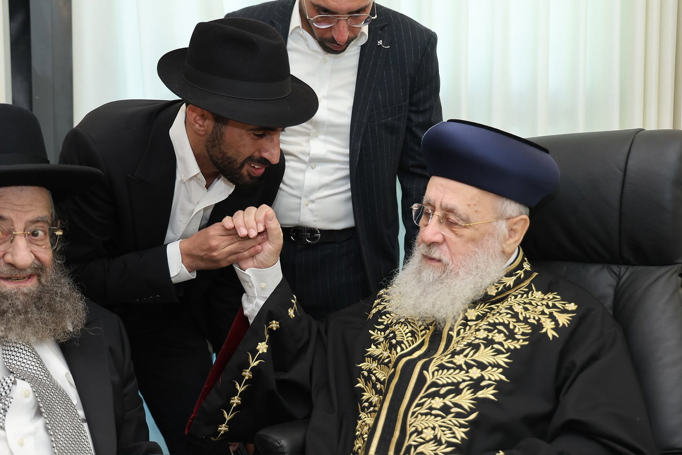 הגר"י יוסף שבת בב"ב