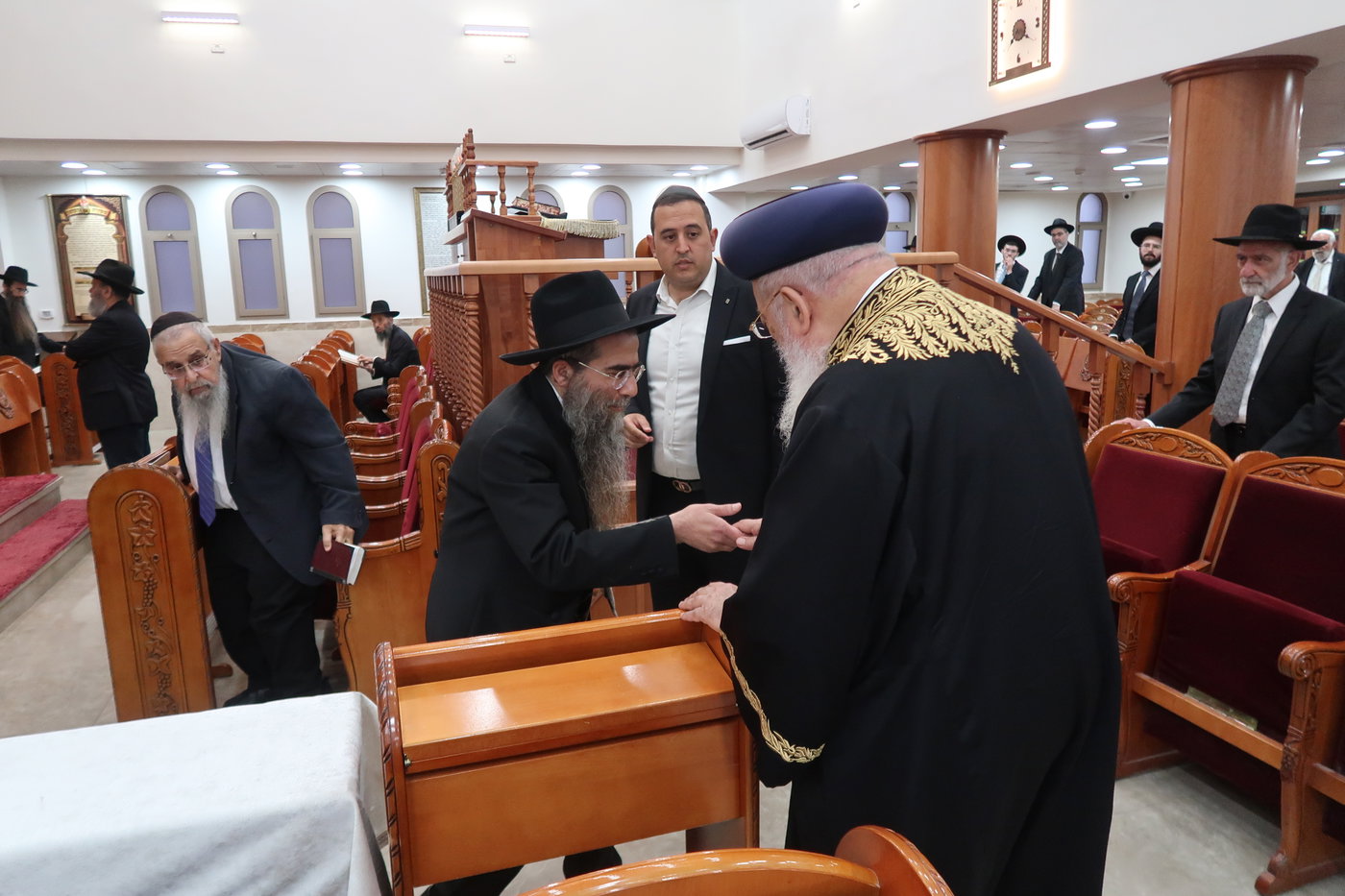 הגר"י יוסף שבת בב"ב